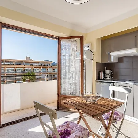 Le Grand Large-4 By Interhome Le Lavandou