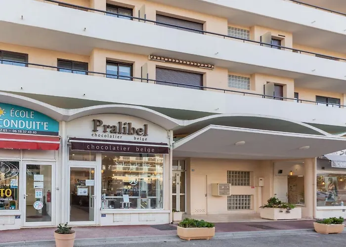 Le Grand Large-4 By Interhome Le Lavandou